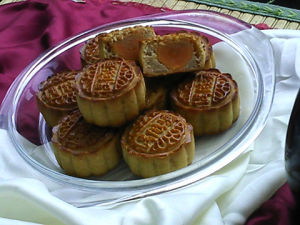 冬蓮蛋黃月餅 冬蓮蛋黃月餅