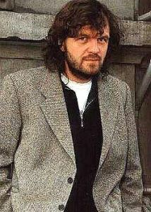 埃米爾·庫斯 埃米爾·庫斯