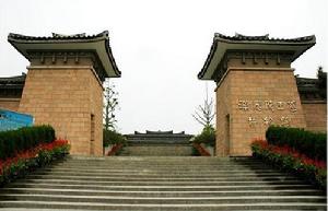 漢廣陵王墓博物館