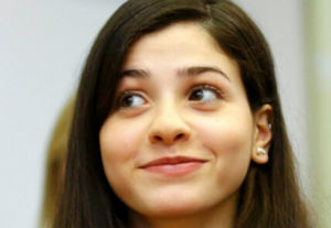 尤斯拉·馬迪妮 尤斯拉·馬迪妮