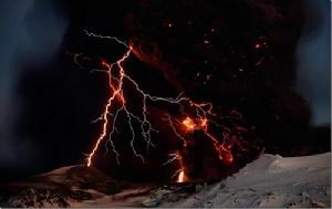 冰島火山噴發熔岩