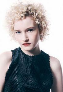 朱莉婭·加納 朱莉婭·加納