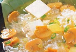 銀耳蘑菇燜豆腐 銀耳蘑菇燜豆腐