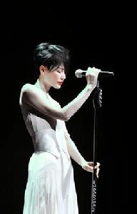 暗涌[王菲演唱歌曲]