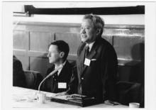 1985年“國際自由基化學研討會”作開幕致辭