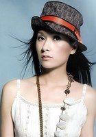 楊恭如飾演【蕾】