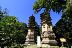 潭柘古剎石塔 潭柘古剎石塔