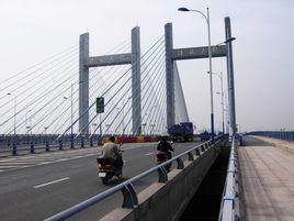 鐘樓大橋 鐘樓大橋