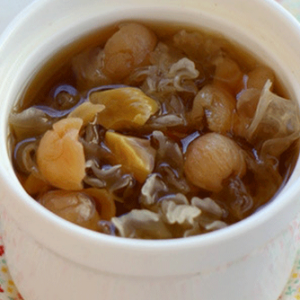 栗子桂圓燉豬腳