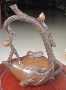 玉岩石壺 玉岩石壺