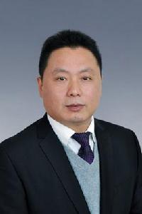 梁興華[龍山縣人民政府副縣長]