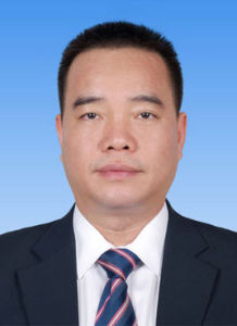 黃少文[廣東省東莞市委常委、政法委書記、秘書長]