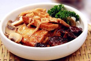 三菇燴豆腐 三菇燴豆腐