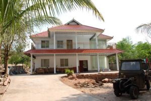 下龍茵村 下龍茵村