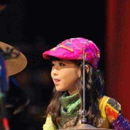 梁周露寶 梁周露寶