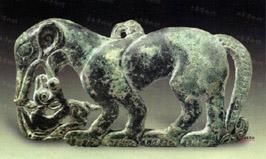 戰國虎噬羊紋帶鉤 戰國虎噬羊紋帶鉤