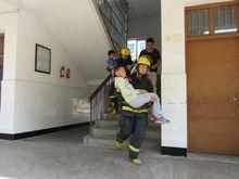 上強國小：舉行消防安全演練