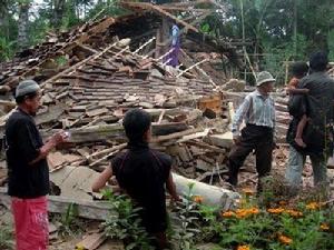 印尼西爪哇省發生7.3級強烈地震