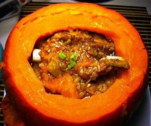 糯米排骨南瓜盅 糯米排骨南瓜盅