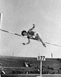 剪式跳高 剪式跳高