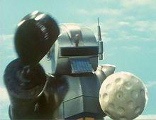 宇宙鐵面黨製造的機器人（27-39集）