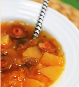 梅子雪梨燉銀耳 梅子雪梨燉銀耳