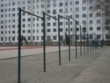 鶴崗二中校園內