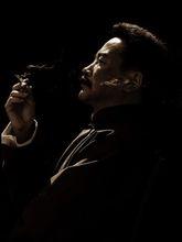 由立平魯迅劇照