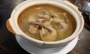 乳鴿營養湯