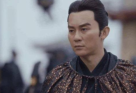 曹丕對是否立曹叡為太子，拿不定主意