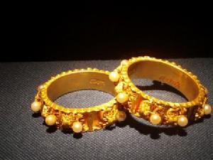 金鑲九龍戲珠鐲 金鑲九龍戲珠鐲