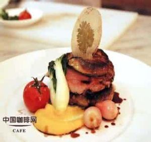 酒香鵝肝煎牛排 酒香鵝肝煎牛排