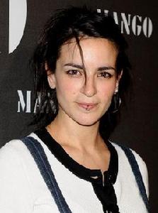 bebe[西班牙女歌手Bebe]