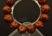 招財鼠製作的手串特寫