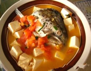 三文魚頭豆腐湯 三文魚頭豆腐湯