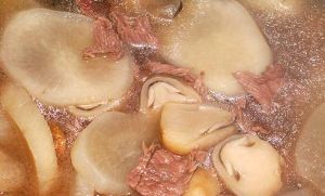 草菇蘿蔔牛肉湯 草菇蘿蔔牛肉湯