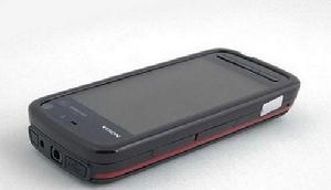 諾基亞5800W側面的耳機接口和數據線接孔及沖電接口等