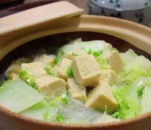 小白菜豆腐煲 小白菜豆腐煲