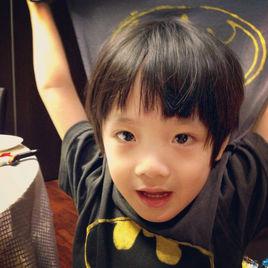 feynman[香港影帝吳鎮宇之子]