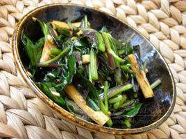 紫背天葵拌香乾 紫背天葵拌香乾