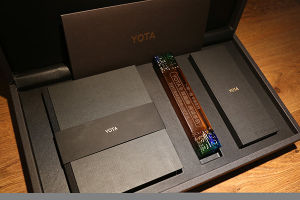 俄金磚國禮YotaPhone3