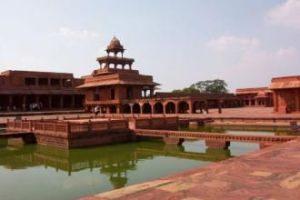 法地布爾·西格里古城