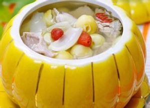 蓮子百合瘦肉鮑魚湯 蓮子百合瘦肉鮑魚湯