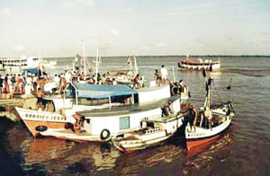 貝倫市維拉佩索市場前的碼頭