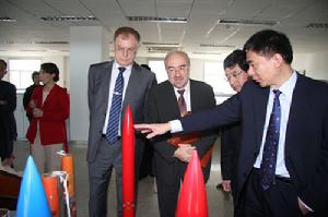 （圖）交流工作