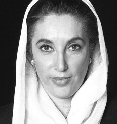 貝納齊爾&middot;布托