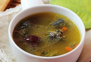 紅棗枸杞烏雞湯