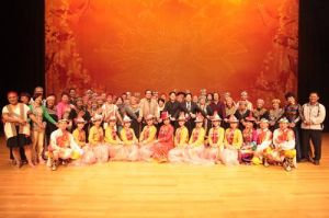 甘肅省民族歌舞團 甘肅省民族歌舞團