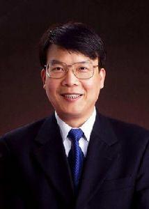 陳志鑫[上海汽車工業（集團）總公司執行副總裁]