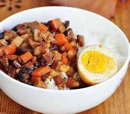 香菇豆乾滷肉飯 香菇豆乾滷肉飯